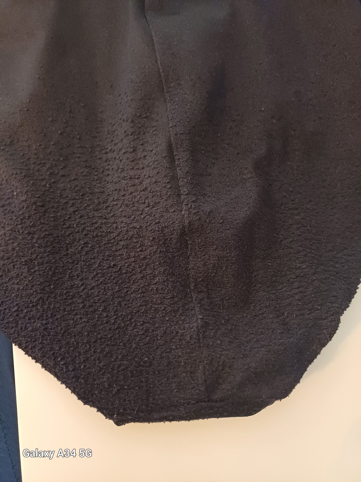Strój kąpielowy jednoczęściowy czarny XL pomechacony na pupie