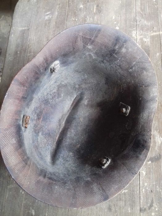 Stary hełm strażacki bakelitowy zabytek PRL retro vintage