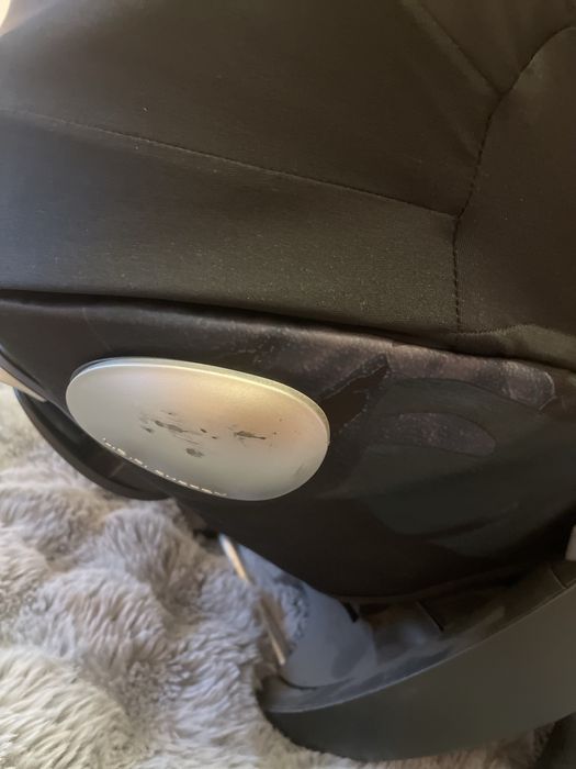Cybex cloud q з адаптерами на шасі Priam