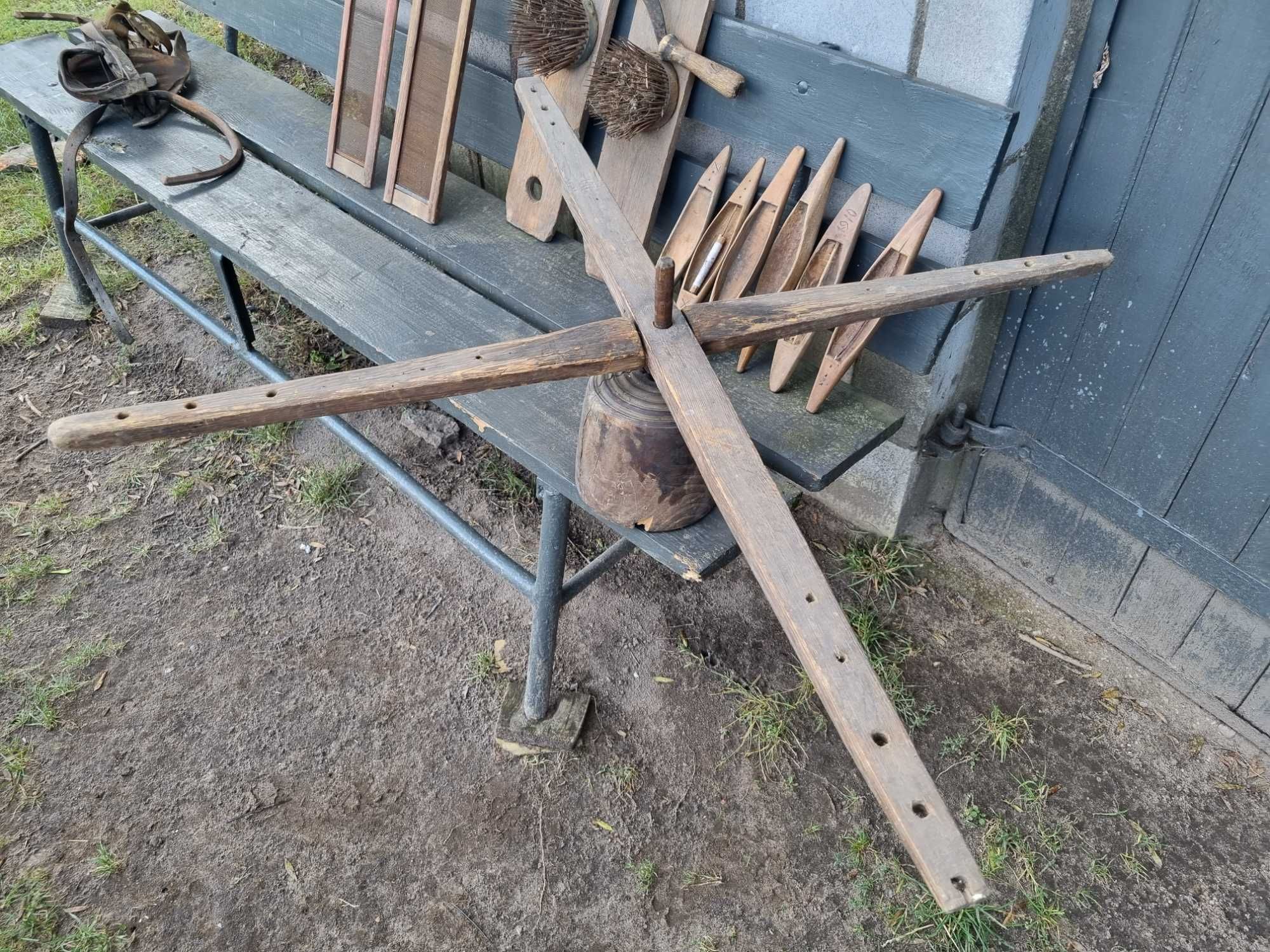 Wrzeciono.do wełny, kołowrotek itp.