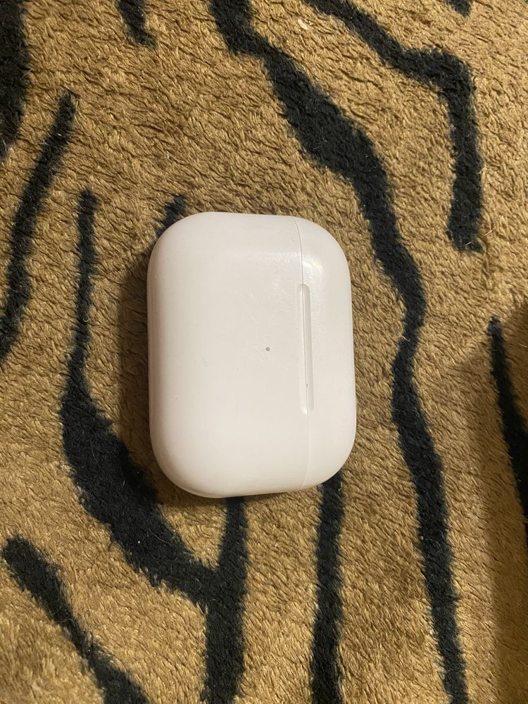 Airpods pro першого покоління