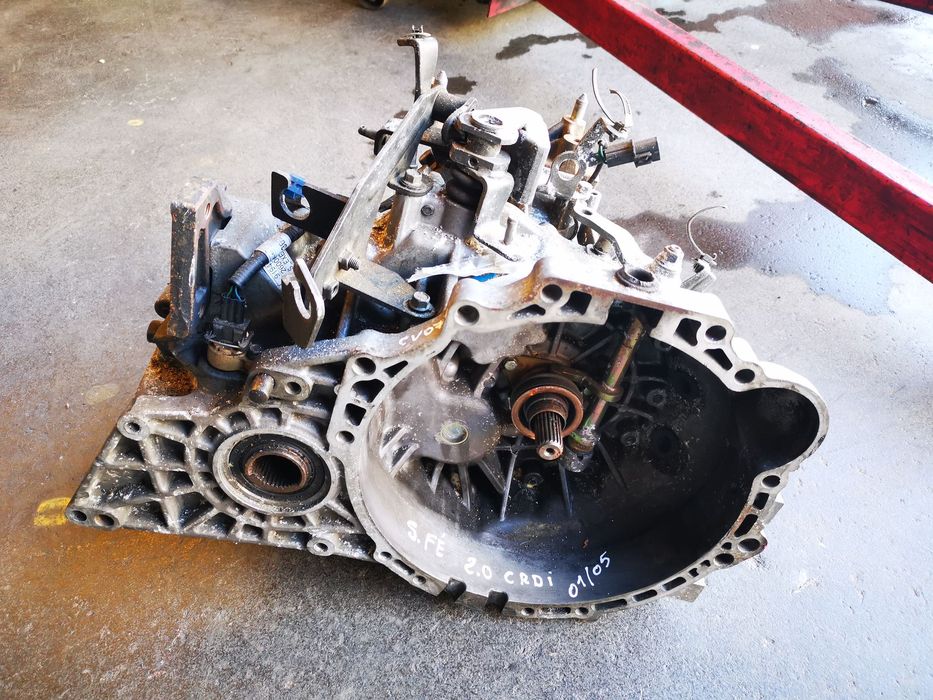 HYUNDAI SANTA FÉ 2.0 CRDI 4x4 CAIXA VELOCIDADES - CV079