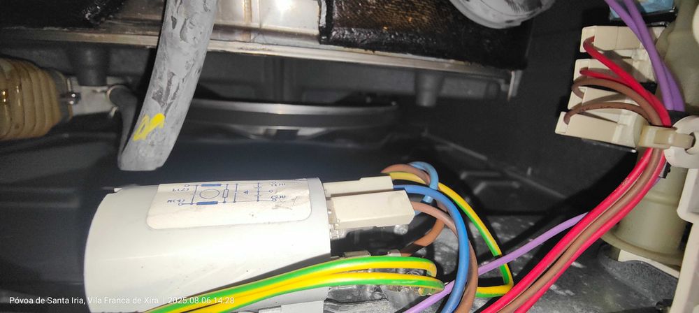 Maquina lavar e secar roupa Whirlpool AWG 308/4