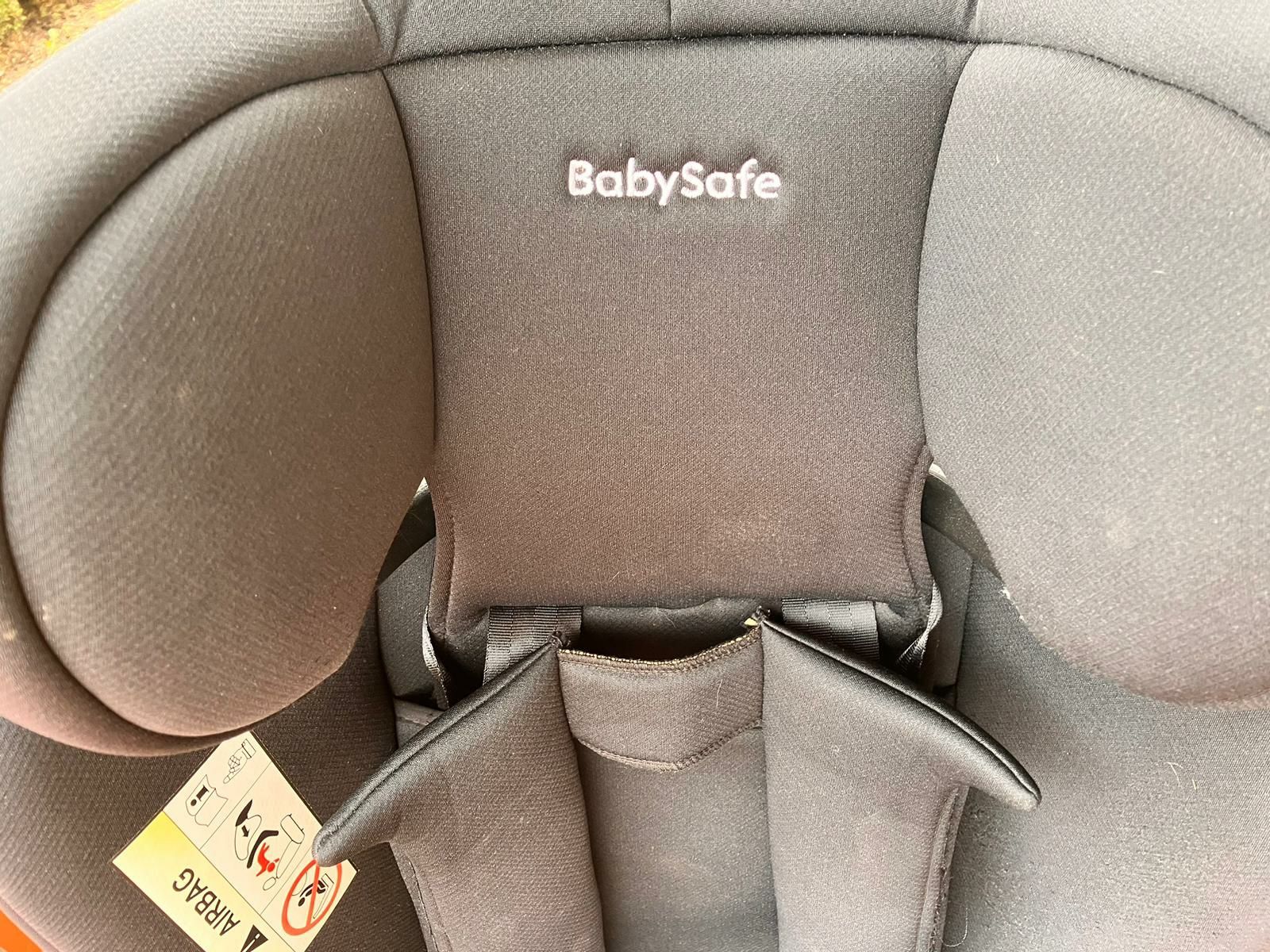 Fotelik 360 baby safe.