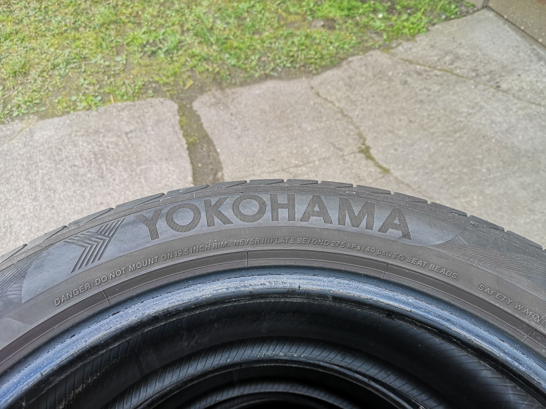 Opony letnie 235/50R19 Yokohama