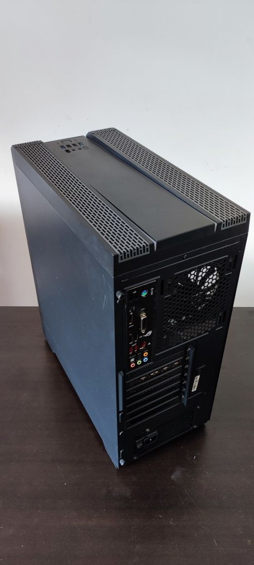 Computador Gaming Fusion i7 8700K|32GB|M2 512GB|SSD 2TB|RX 6700 XT
