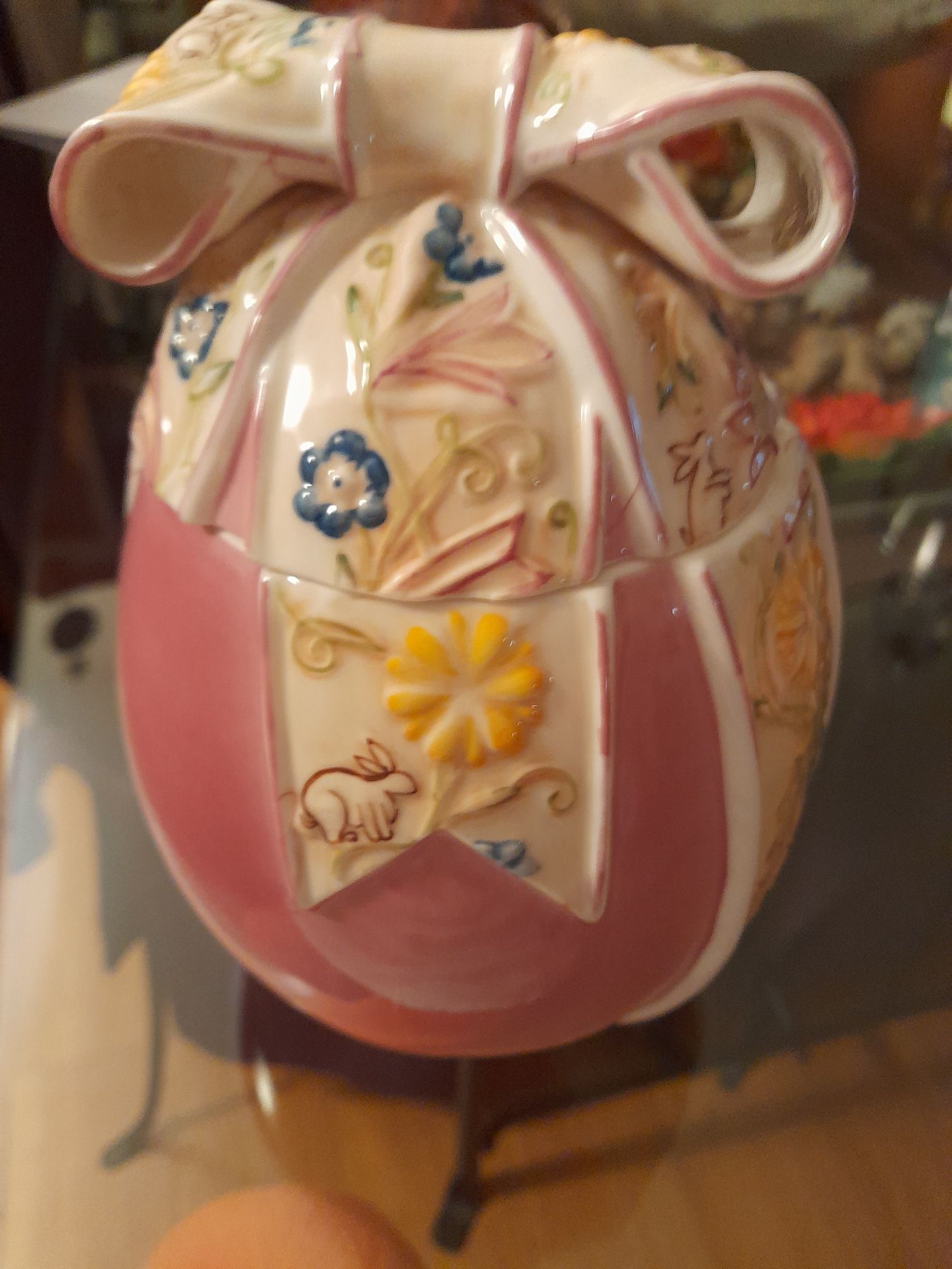 Ovo decorativo da Páscoa do criador alemão VILLEROY & BOCH ,