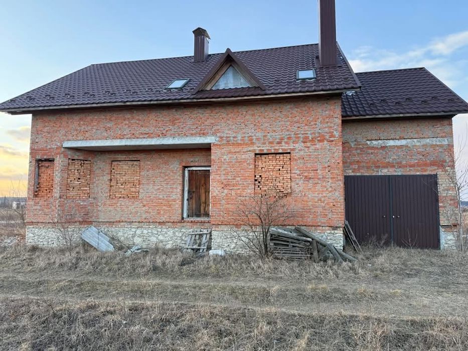 Продаж будинку с. Великі Млинівці