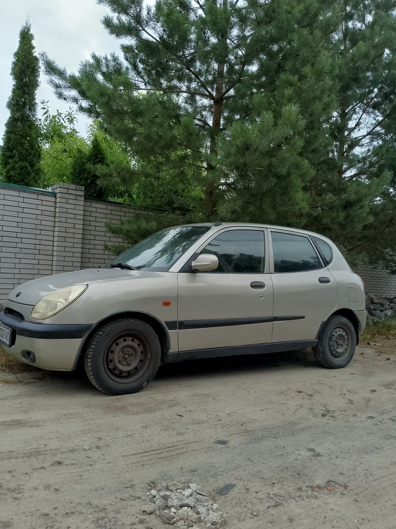 Продам авто Дайхатсу Сіріон