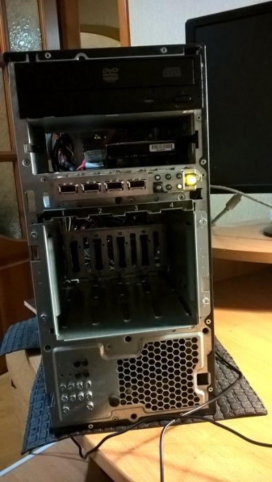 Сервер Компьютер Socket LGA 1155