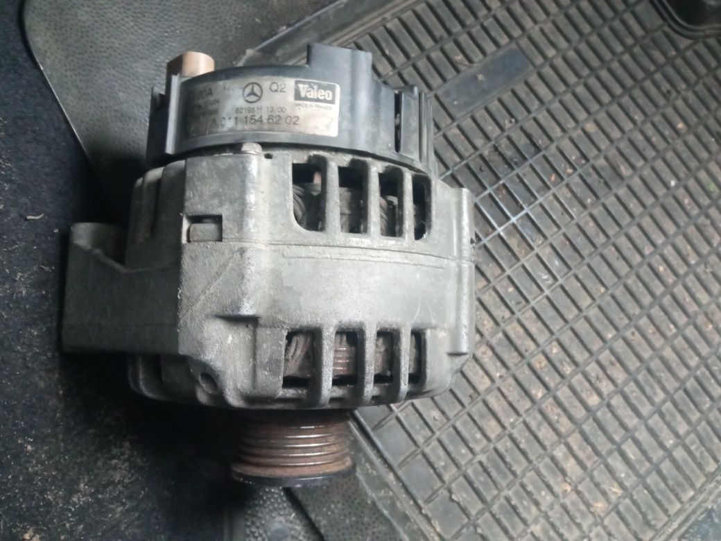 Продам генератор valeo A0111546202