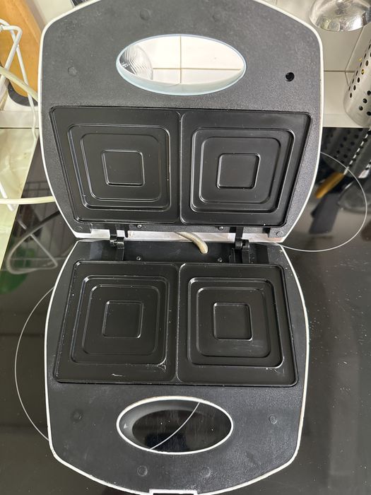 Torradeira / Tostadeira / Sandwicheira