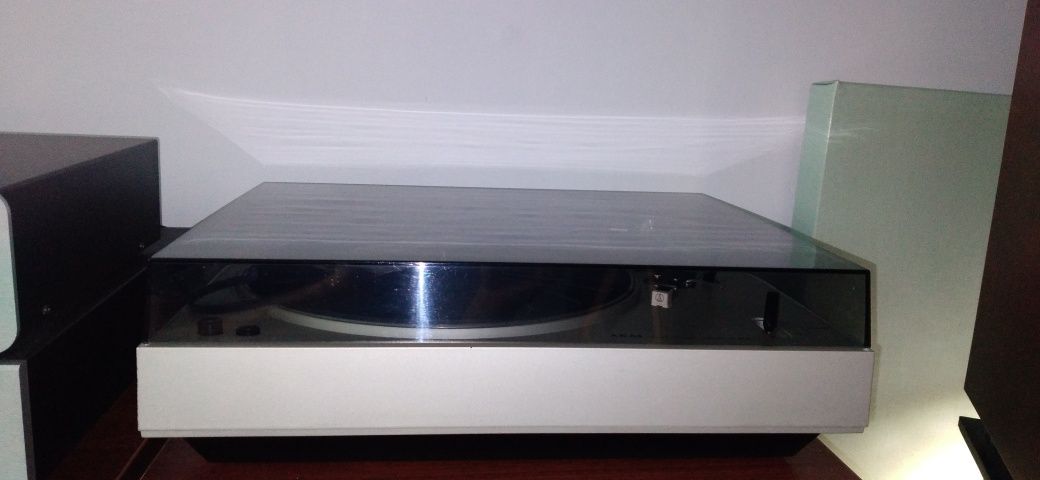 Gramofon akai ap001