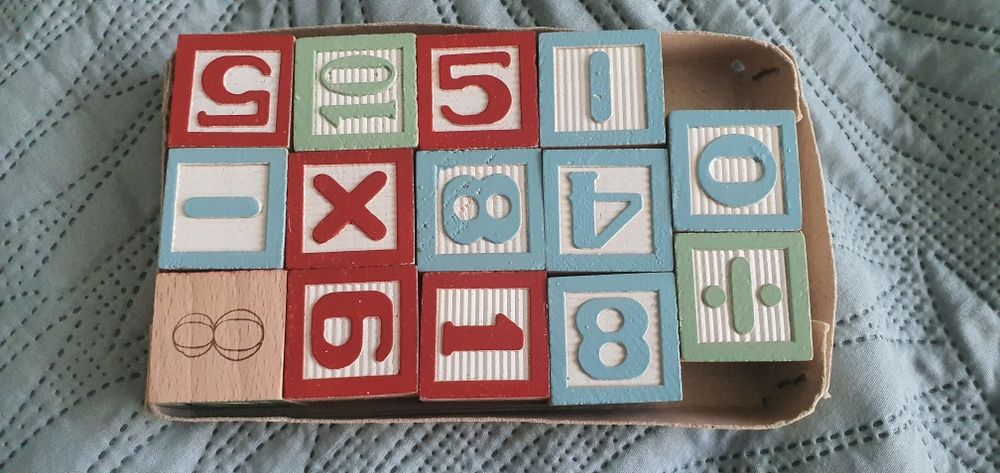 Drewniane klocki do liczenia