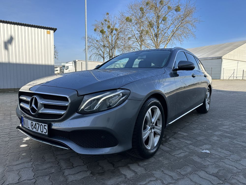 Mercedes E-klasa.w213.Niemcy.bezwypadkowy.automat 9G.perfekcyjny stan