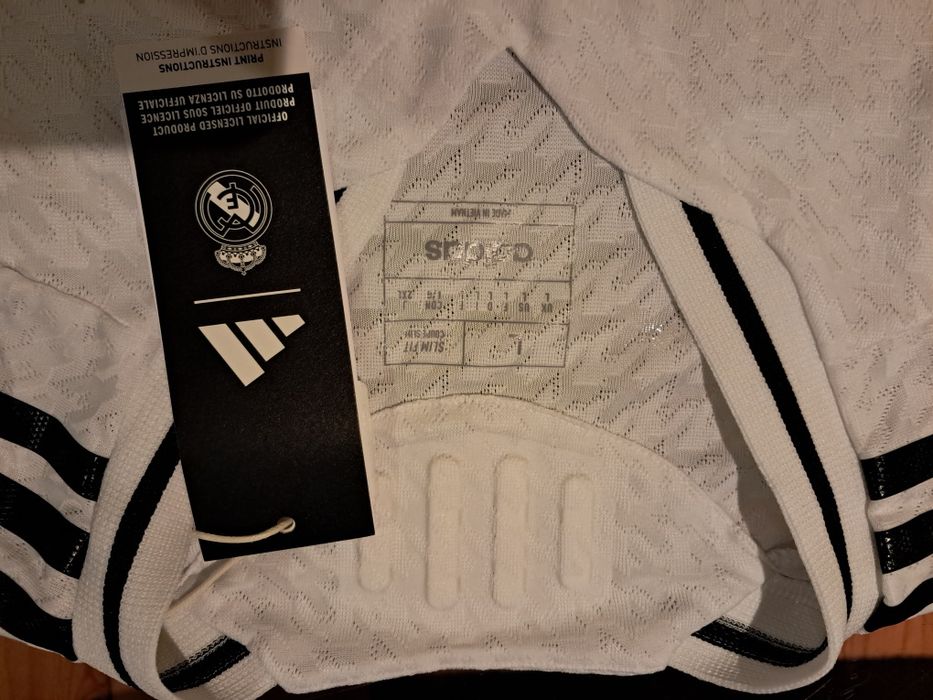 Nowa Adidas Real Madryt, L