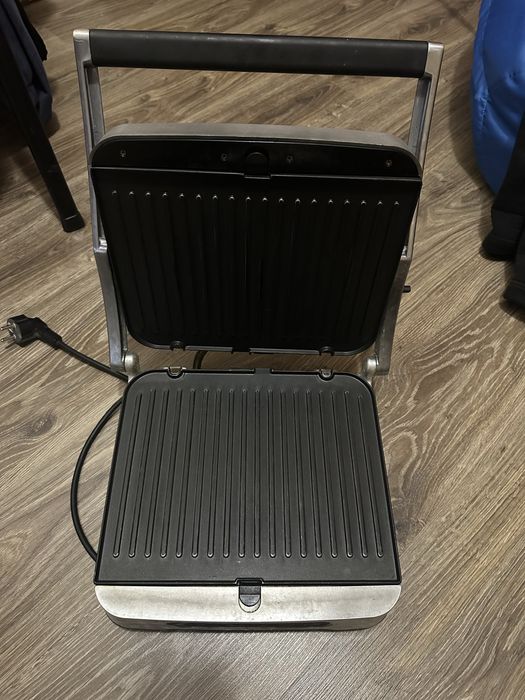 Продам гриль Scarlett