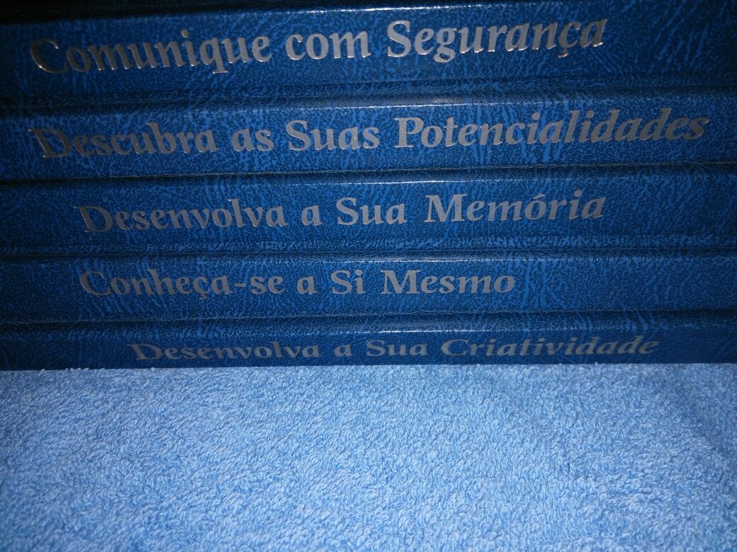 Diversos Livros e Enciclopédias Desde 1€