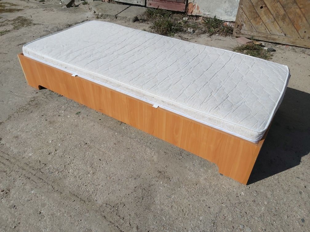 Sz-n dostawa gratis ŁÓŻKO 90X200 + materac 50 zl bardzo solidne mocne