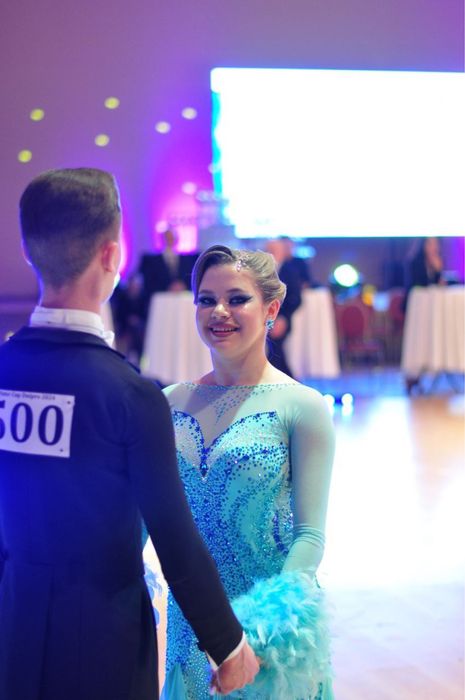 Продам бальное платье