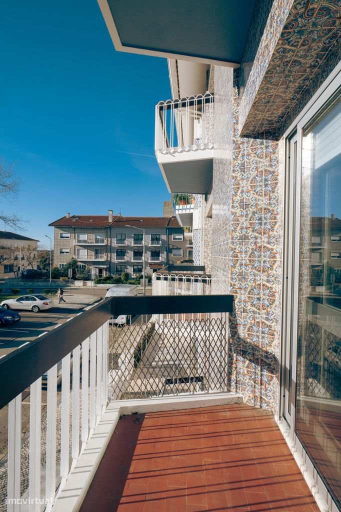 Apartamento T1 com duas varandas, mobilado, Bairro Gulbenkian, Aveiro