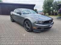 Ford Mustang Jasny środek Stan bardzo dobry