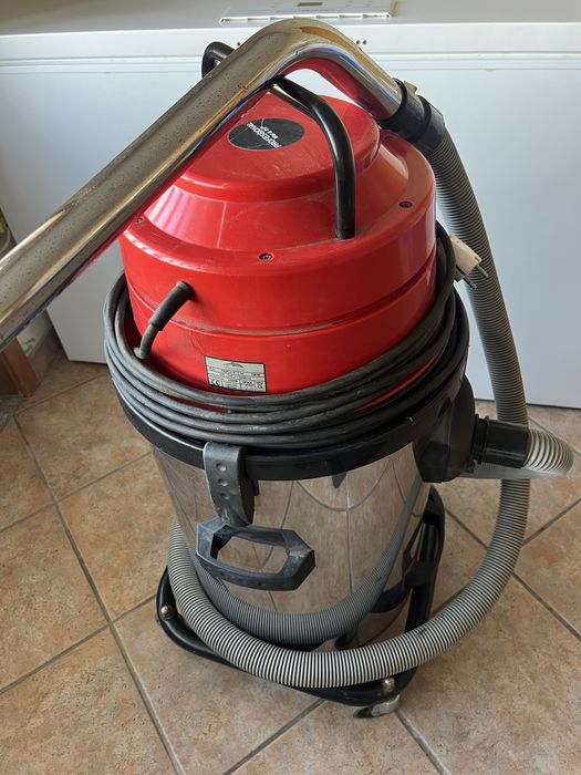 Aspirador Industrial Wet & Dry HiperClean 2200W – Usado 2 vezes