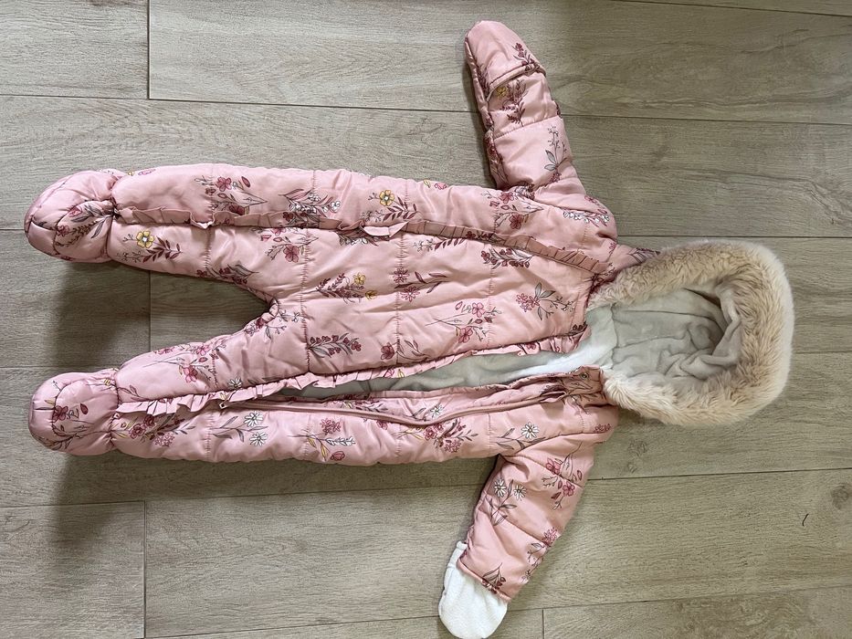 Демісезонний комбінезон на дівчинку