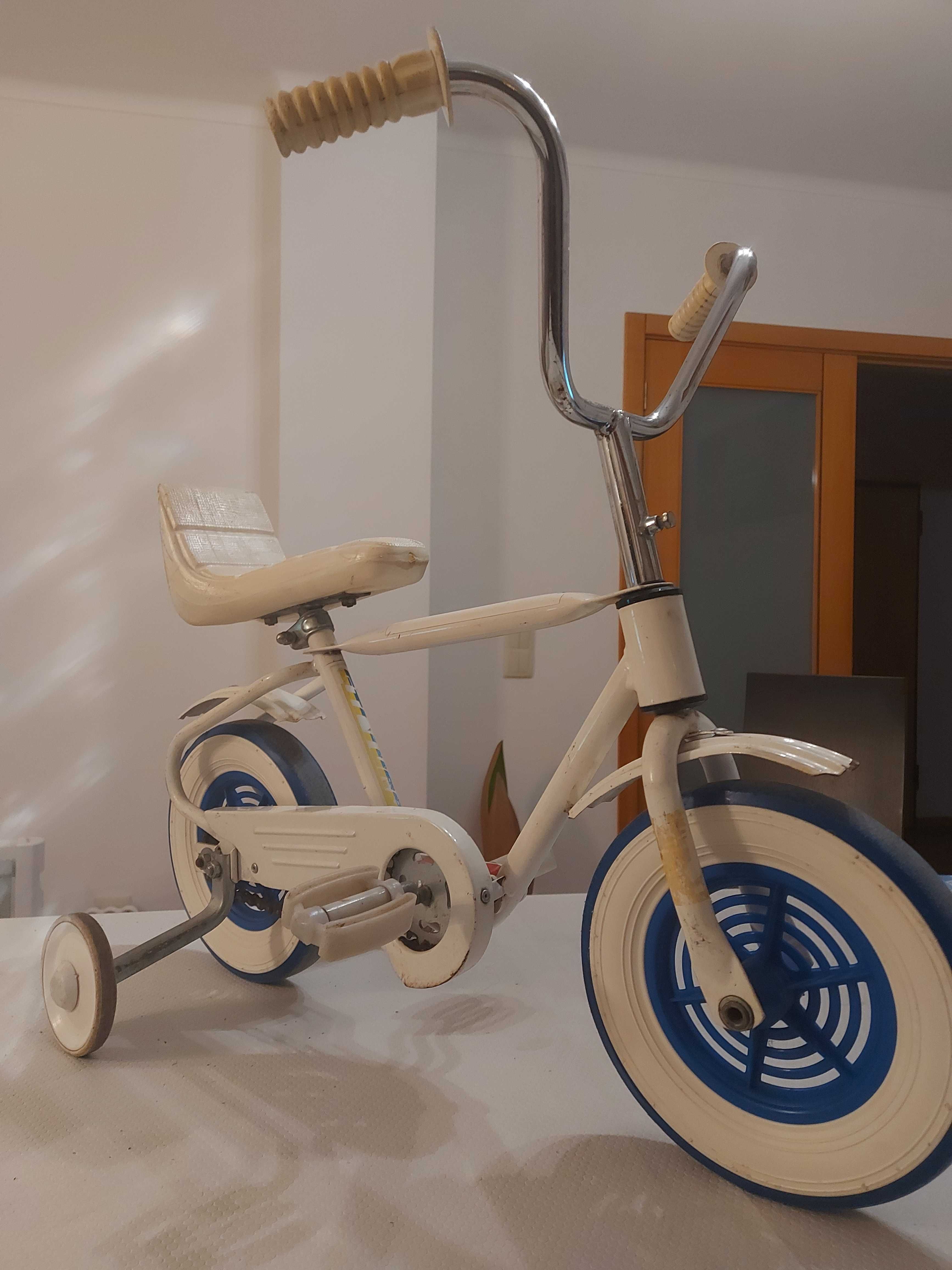 Bicicleta / Triciclo - Até 6 Anos - Design Retro