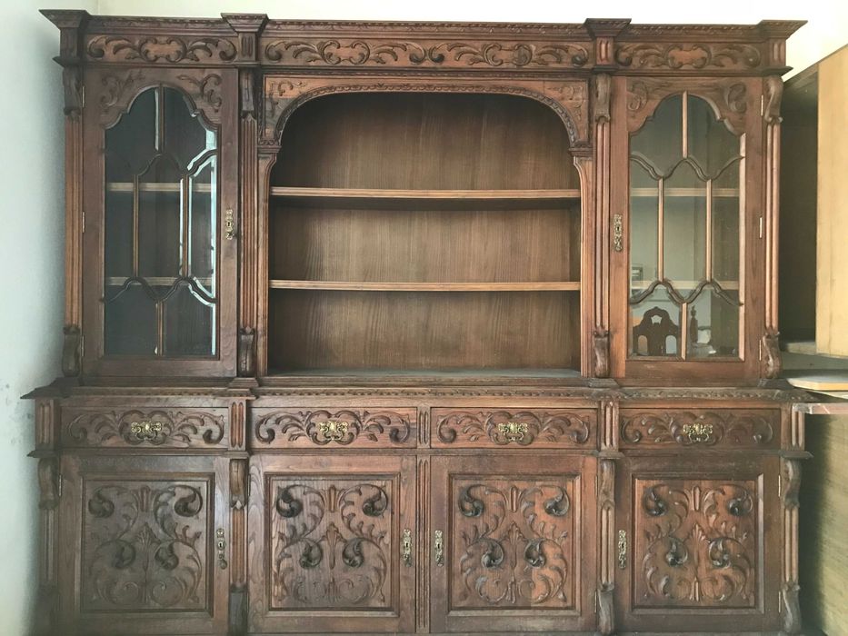 Sala em Madeira Trabalhada