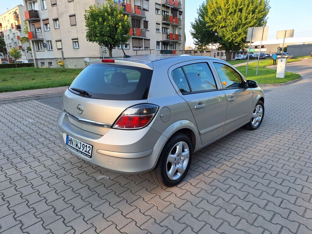 Opłacony,1.6benz, 5D, Klima sprawna, BDB Stan