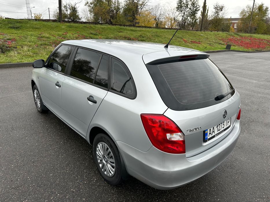 Продам Skoda Fabia 2014 1.4 gaz/benz