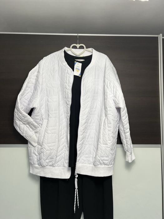 Куртка бомбер нова 60-62р