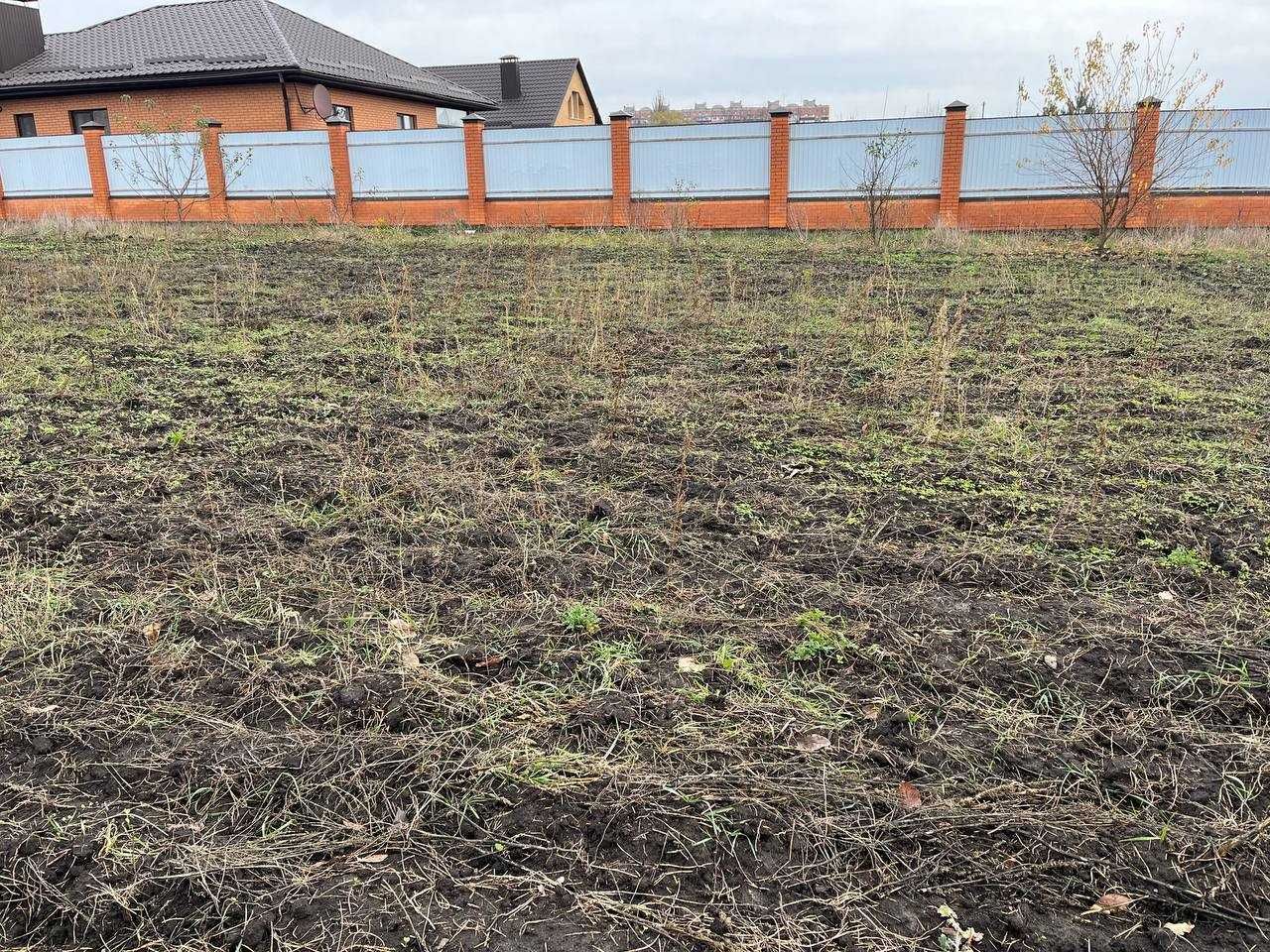 Продам ділянку землі в межах міста