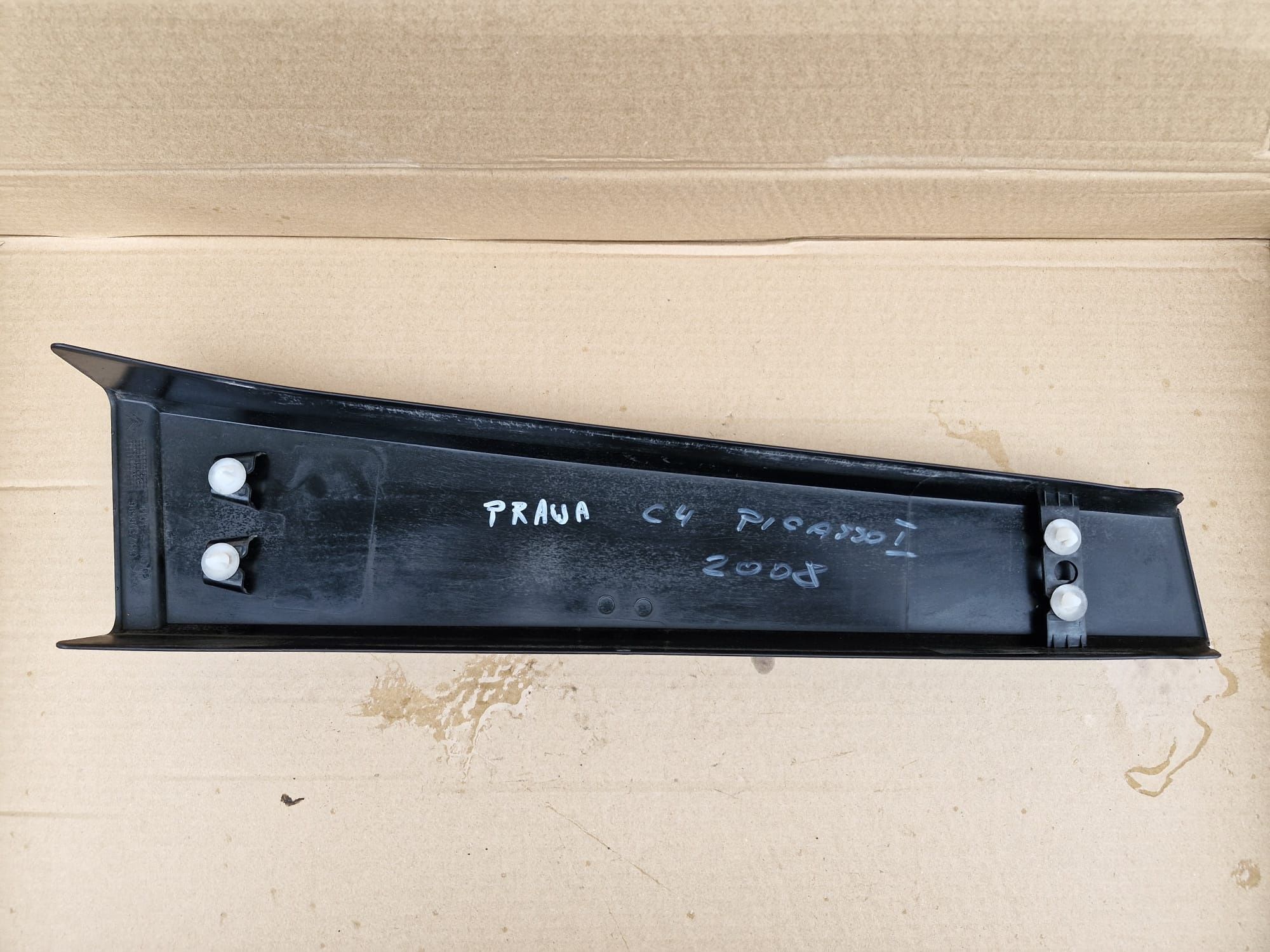 Osłona Słupka Zewnętrzna Prawa-Lewa Citroen C4 Picasso 1 I*06-13