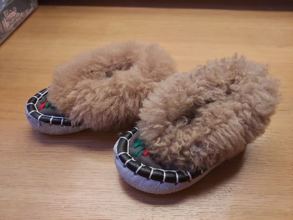 Kapcie góralskie dziecięce długość wkładki 15 cm