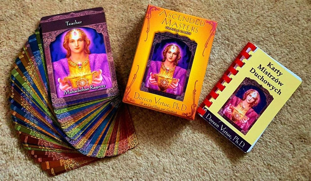 MISTRZOWIE Duchowi DOREEN VIRTUE Książka i 44 Karty