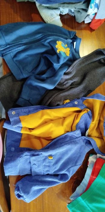 Roupa menino tamanho  12/18 e 18/24