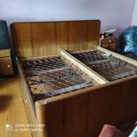 Stare drewniane łóżko PRL