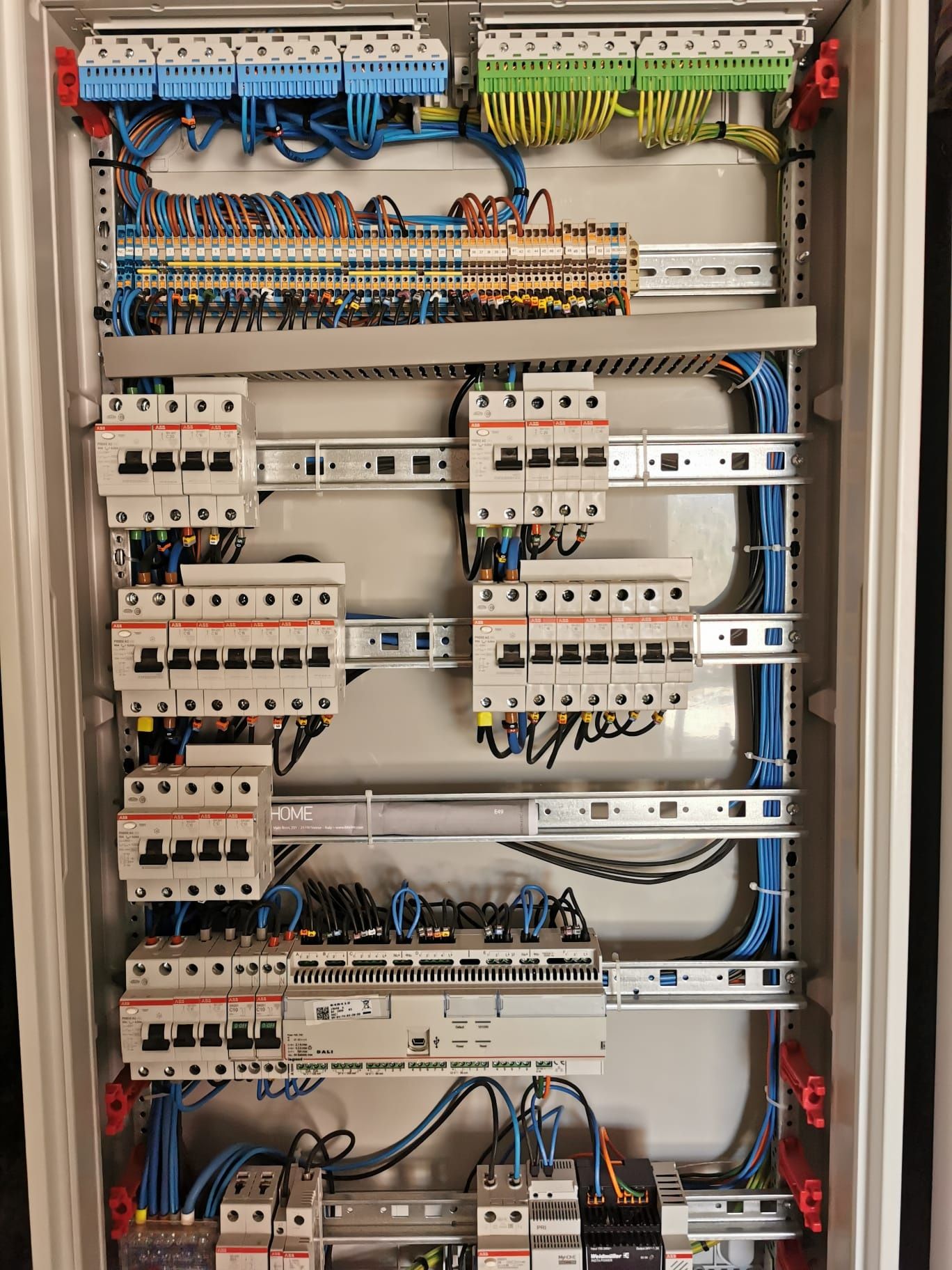 Eletricista Qualificado