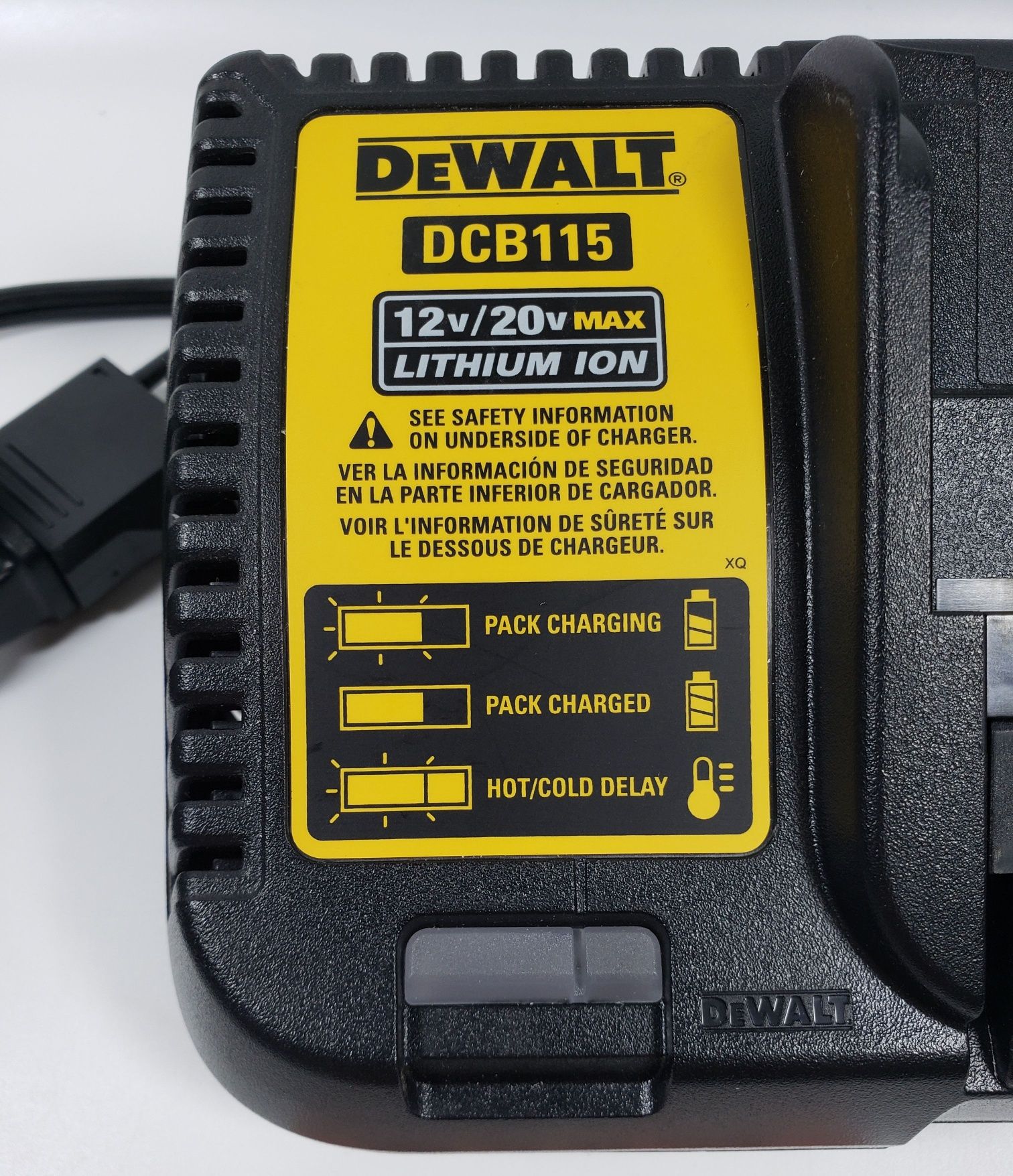 Зарядний пристрій DeWalt DCB115 зарядное устройство, зарядка