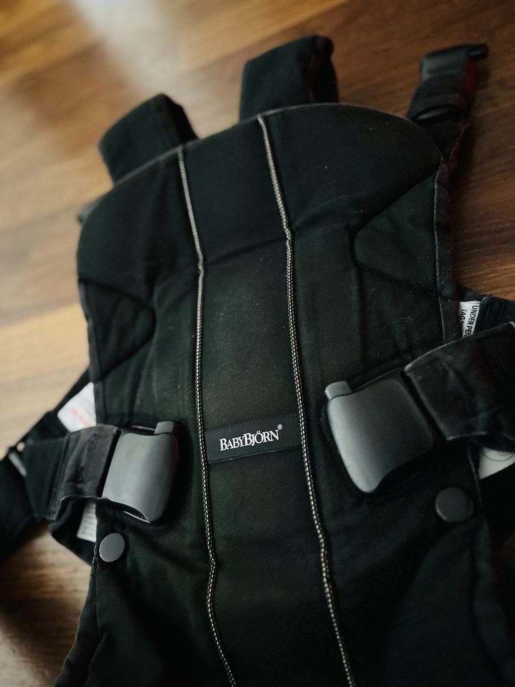 Nosidełko ergonomiczne niemowlęce Babybjorn ONE czarne