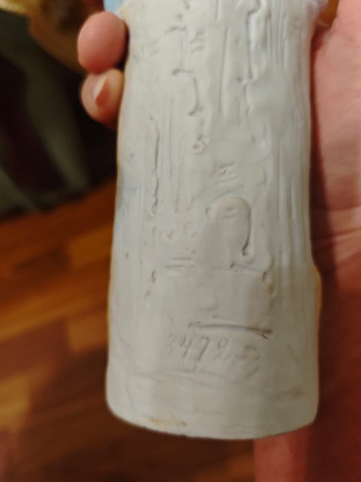 Статуетки ручної работи