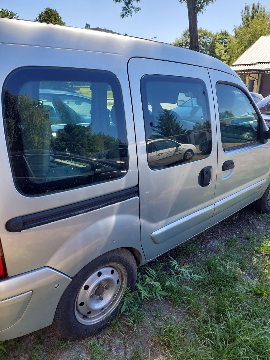 Sprzedam renault kangoo 2006