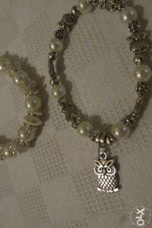 Conjunto de 2 pulseiras com pérolas