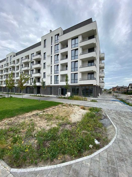 ОРЕНДА МАГАЗИНУ 106кв.м. Городок, кутове, фасадне