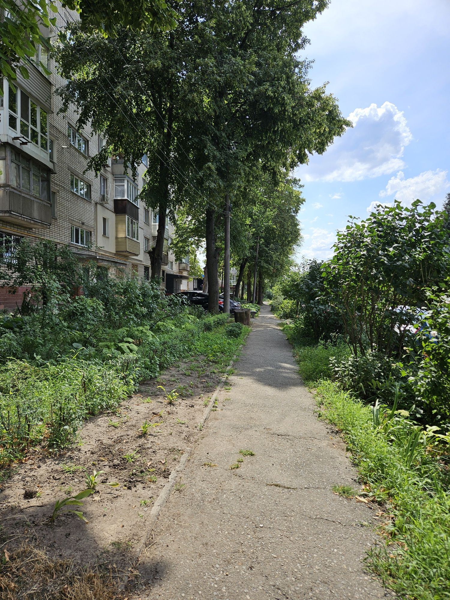 Продам 3 к кв с гаражом район Гагарина