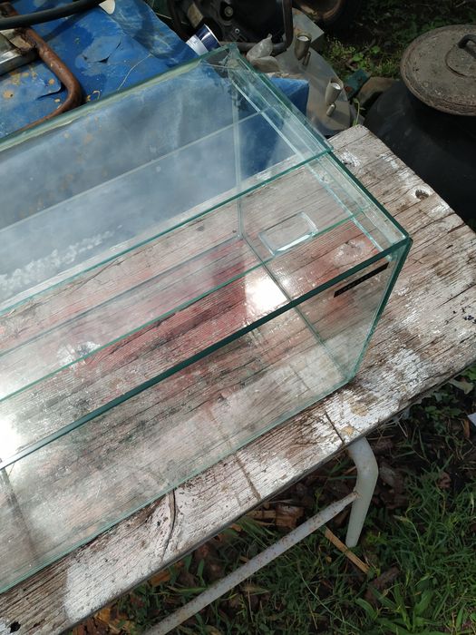 Aquario (aprox. 37 litros)