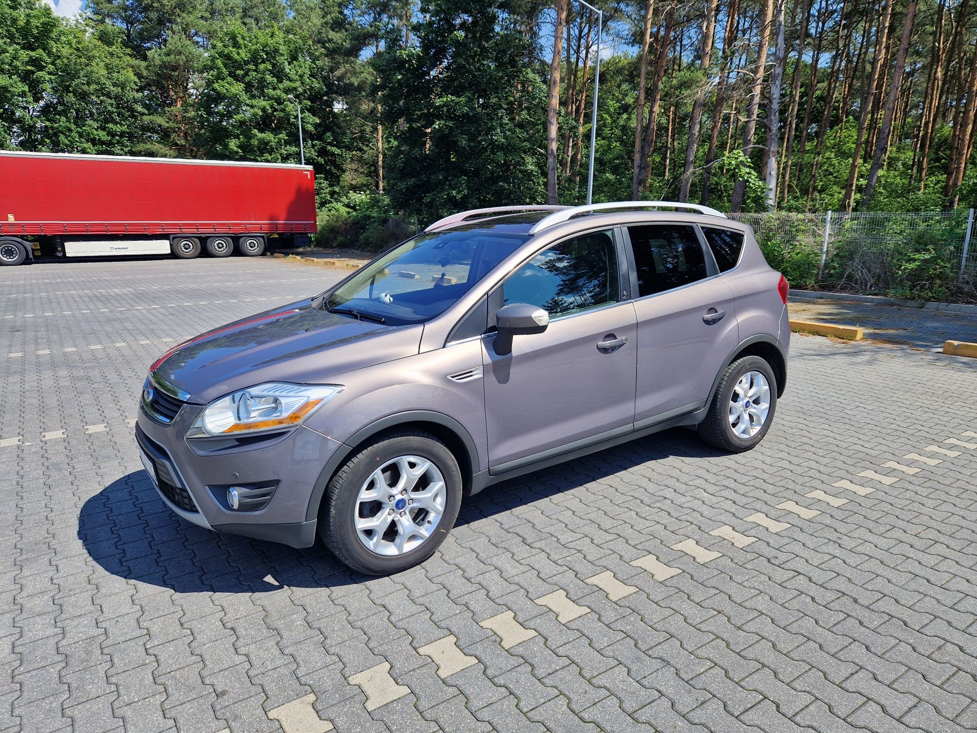 Ford Kuga 2.0 TDCi 4x4 163KM Champions Edition Panorama Navi Bluetooth