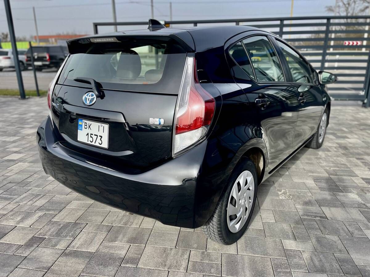 Toyota Prius C 2015 freshauto